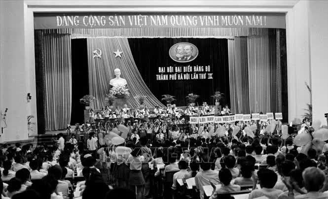 Dấu ấn Đảng bộ Thành phố Hà Nội qua các kỳ Đại hội- Ảnh 4.