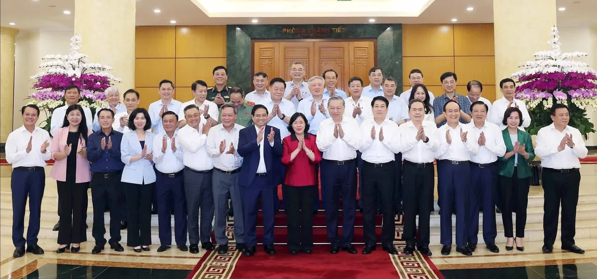 Dấu ấn Đảng bộ Thành phố Hà Nội qua các kỳ Đại hội- Ảnh 1.