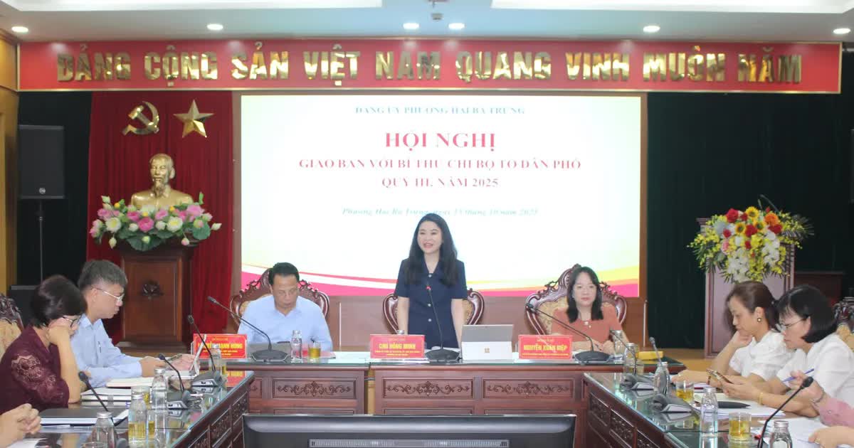 Đảng ủy phường Hai Bà Trưng đồng hành với cán bộ tổ dân phố, thực hiện mọi nhiệm vụ sát thực tiễn