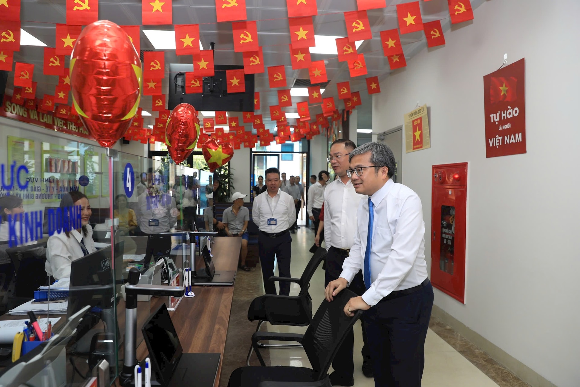 Hai phường Đống Đa, Ô Chợ Dừa tạo bứt phá trong cải cách thủ tục hành chính, chuyển đổi số- Ảnh 2.