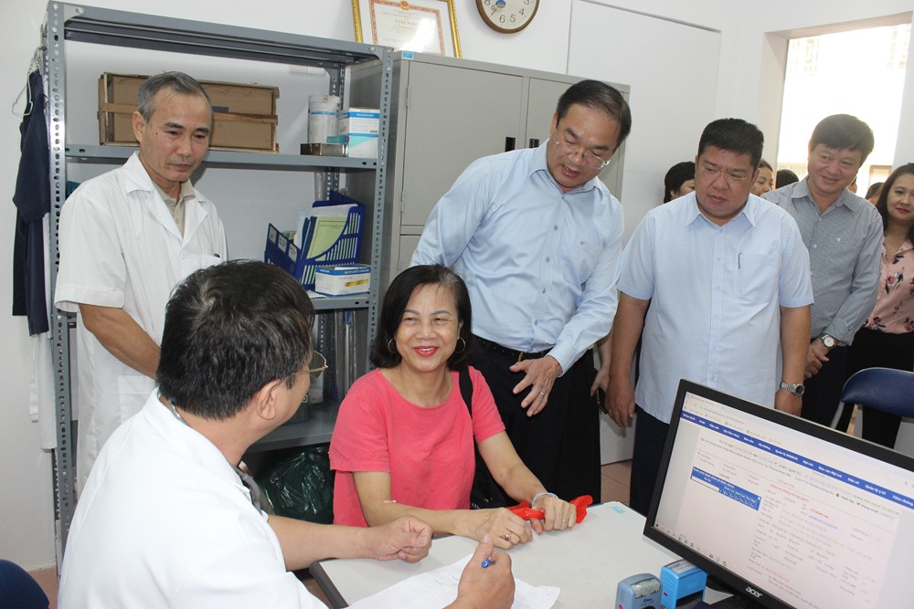 Phường Đống Đa nâng cao chất lượng chăm sóc sức khỏe người cao tuổi- Ảnh 1.
