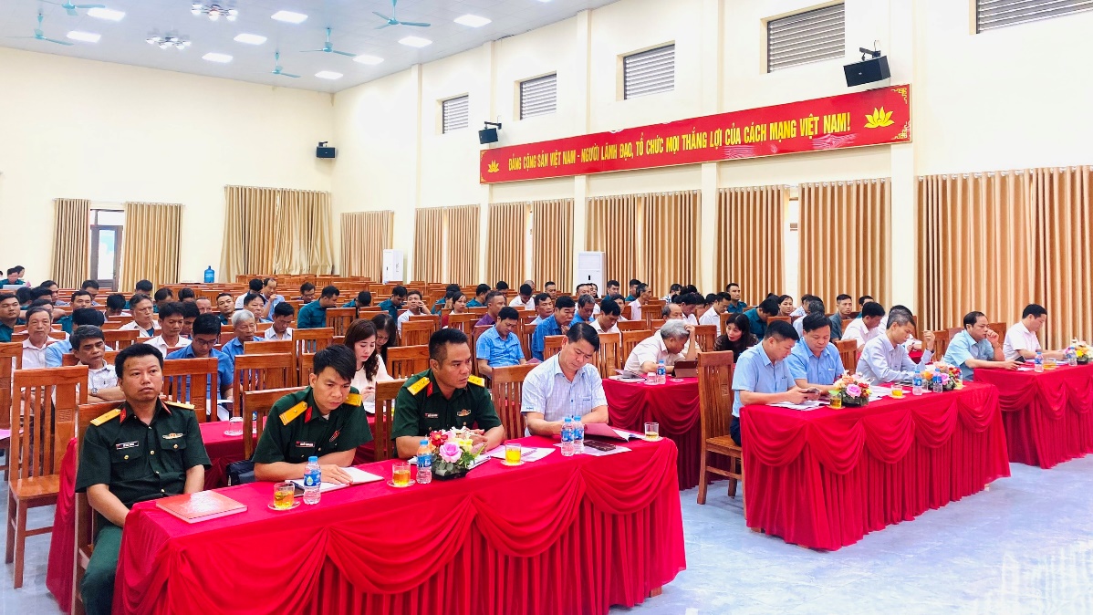Hồng Sơn triển khai công tác tuyển chọn và gọi công dân nhập ngũ và thực hiện nghĩa vụ tham gia Công an nhân dân năm 2026- Ảnh 1.