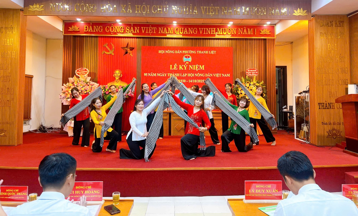 Hội Nông dân phường Thanh Liệt: Kỷ niệm 95 năm ngày thành lập Hội Nông dân Việt Nam- Ảnh 3.