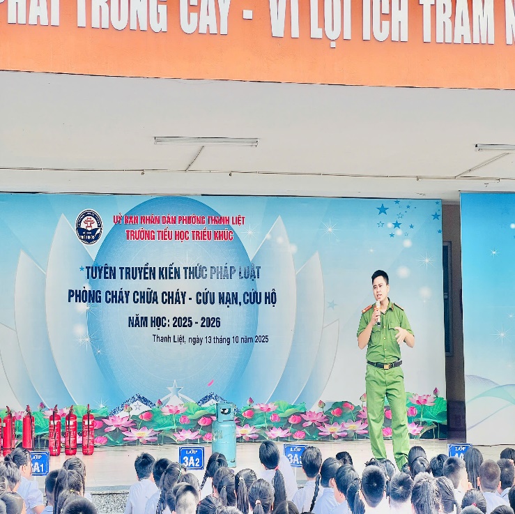 Tăng cường tuyên truyền, nâng cao ý thức phòng cháy chữa cháy và cứu nạn cứu hộ tại trường tiểu học Triều Khúc.- Ảnh 2.
