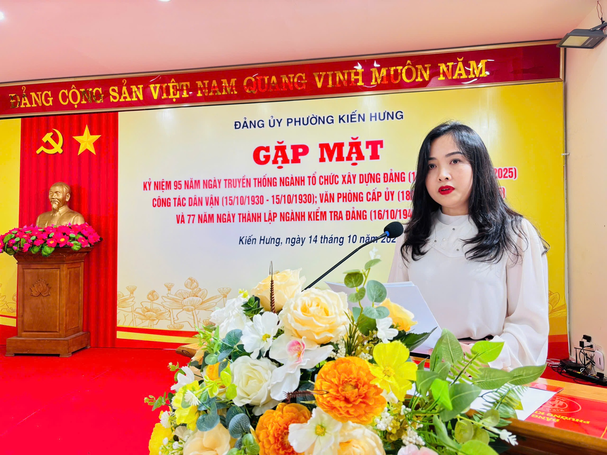 Đảng ủy phường Kiến Hưng gặp mặt cán bộ nhân ngày truyền thống các Ban xây dựng Đảng- Ảnh 2.