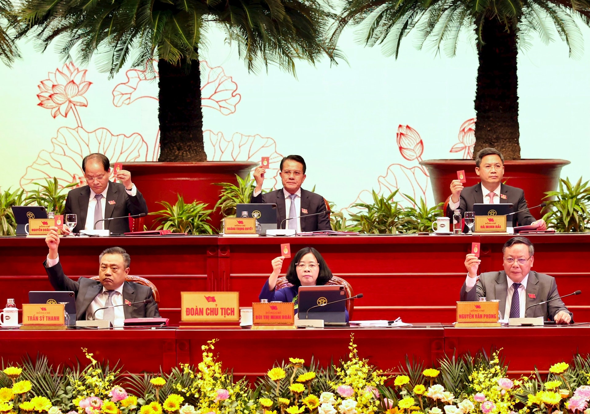 Đại hội đại biểu Đảng bộ thành phố Hà Nội lần thứ XVIII, nhiệm kỳ 2025-2030, tiến hành phiên trù bị- Ảnh 15.