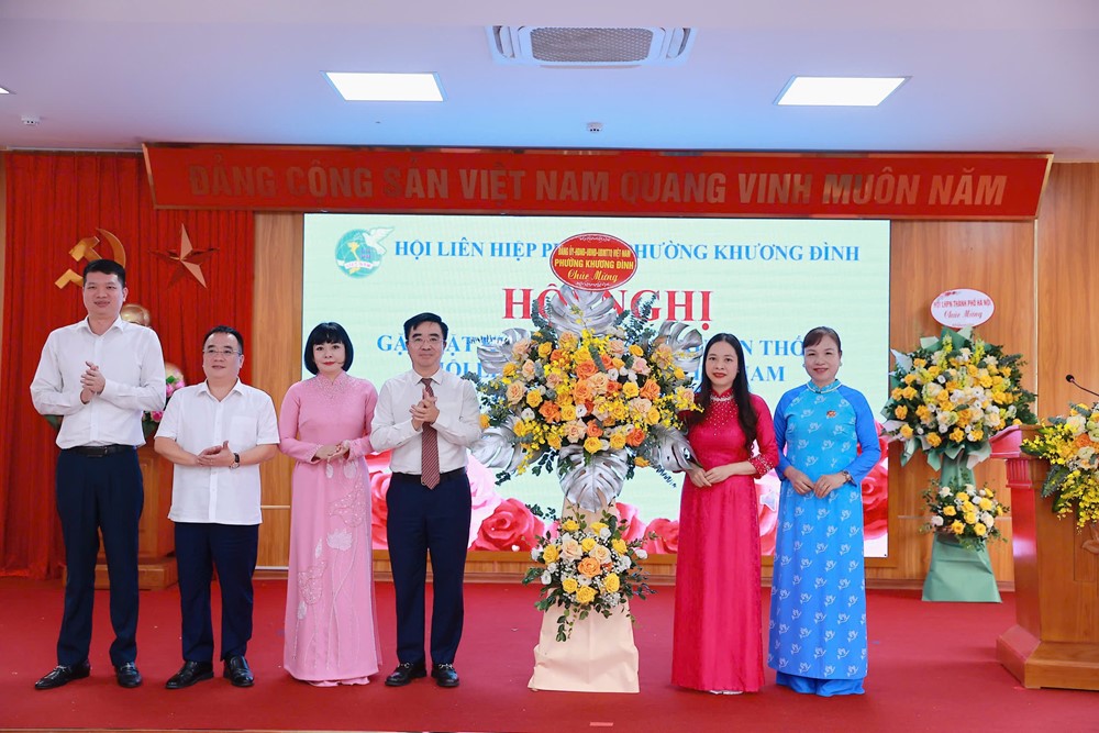 Hội LHPN phường Khương Đình gặp mặt kỷ niệm ngày 20/10- Ảnh 4.
