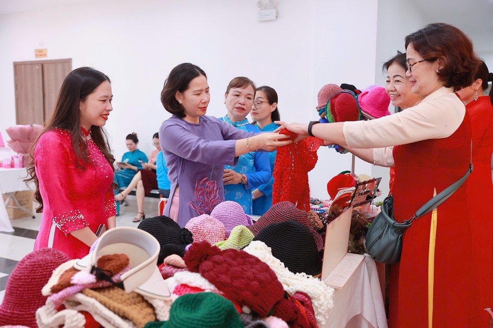 Hội LHPN phường Khương Đình gặp mặt kỷ niệm ngày 20/10- Ảnh 11.