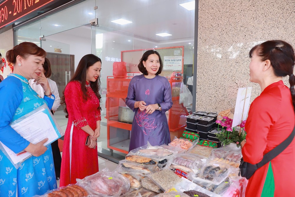 Hội LHPN phường Khương Đình gặp mặt kỷ niệm ngày 20/10- Ảnh 10.