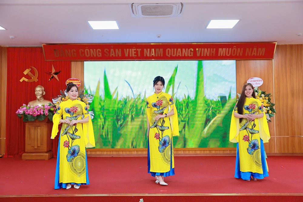 Hội LHPN phường Khương Đình gặp mặt kỷ niệm ngày 20/10- Ảnh 16.
