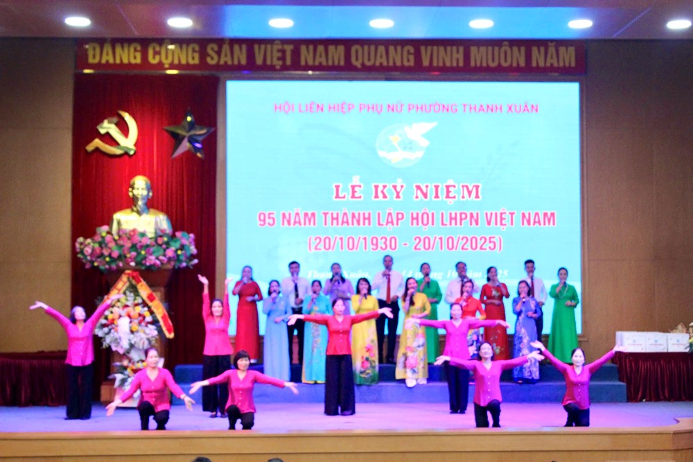Hội LHPN phường Thanh Xuân kỷ niệm 95 năm ngày thành lập Hội Liên hiệp Phụ nữ Việt Nam 20/10- Ảnh 2.