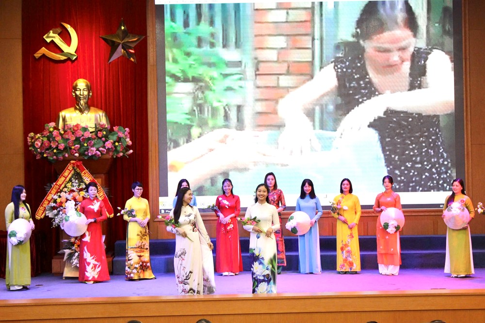 Hội LHPN phường Thanh Xuân kỷ niệm 95 năm ngày thành lập Hội Liên hiệp Phụ nữ Việt Nam 20/10- Ảnh 4.
