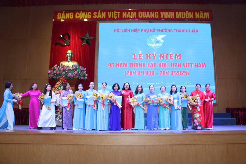 Hội LHPN phường Thanh Xuân kỷ niệm 95 năm ngày thành lập Hội Liên hiệp Phụ nữ Việt Nam 20/10- Ảnh 12.
