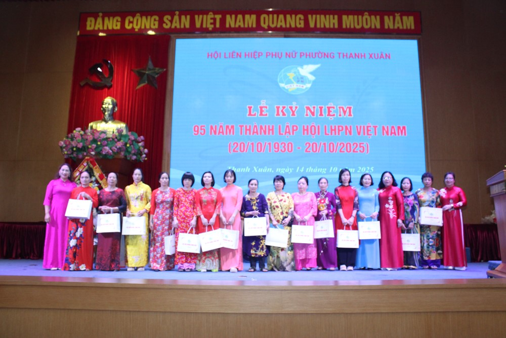 Hội LHPN phường Thanh Xuân kỷ niệm 95 năm ngày thành lập Hội Liên hiệp Phụ nữ Việt Nam 20/10- Ảnh 13.