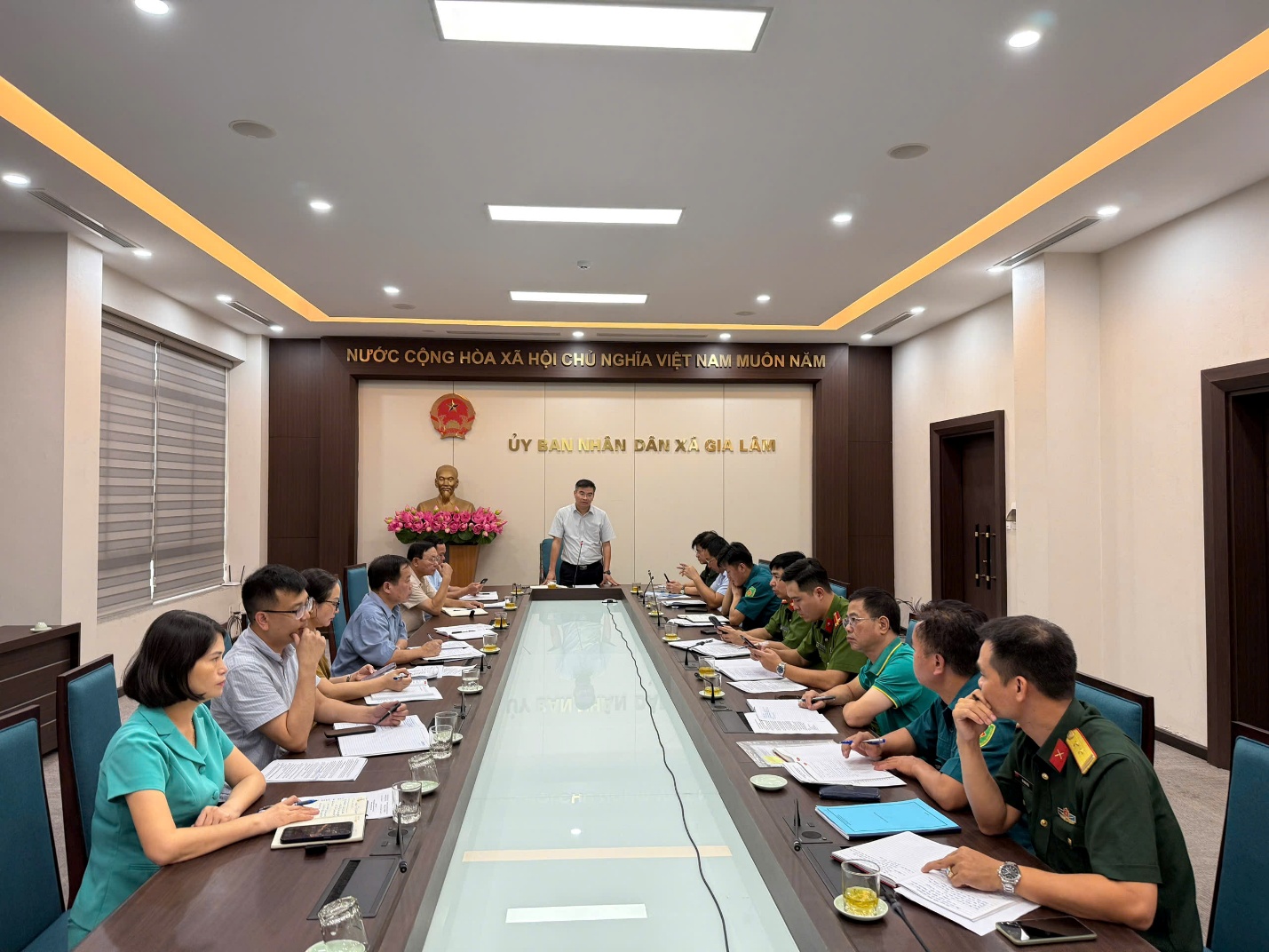 Xã Gia Lâm họp triển khai kế hoạch tuyển chọn, gọi công dân nhập ngũ năm 2026- Ảnh 1.