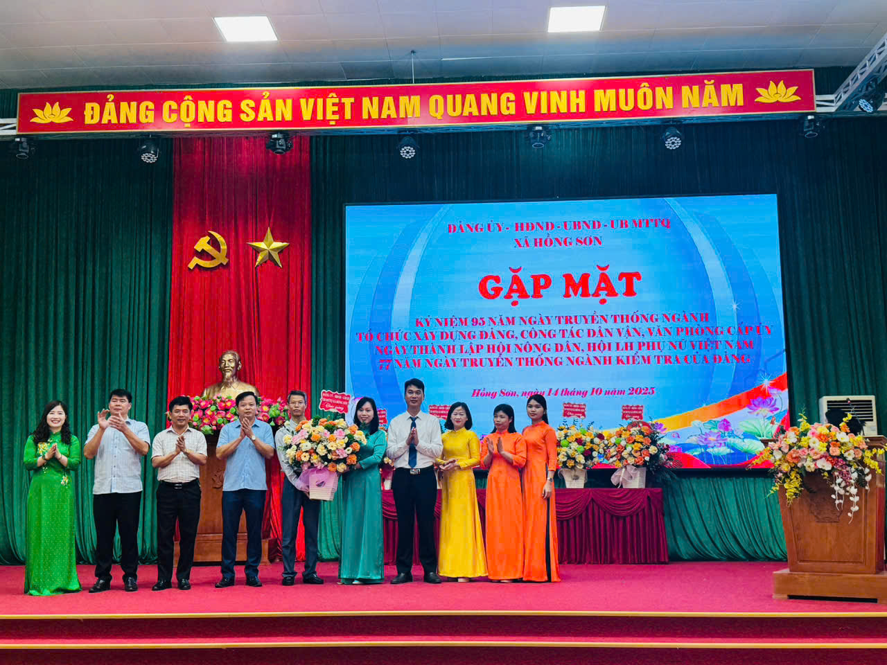 Kỷ niệm 95 năm ngành xây dựng Đảng, Văn phòng cấp ủy và 77 năm ngày thành lập ngành Kiểm tra Đảng- Ảnh 4.