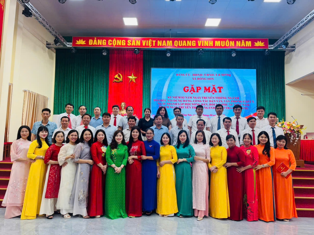 Kỷ niệm 95 năm ngành xây dựng Đảng, Văn phòng cấp ủy và 77 năm ngày thành lập ngành Kiểm tra Đảng- Ảnh 6.