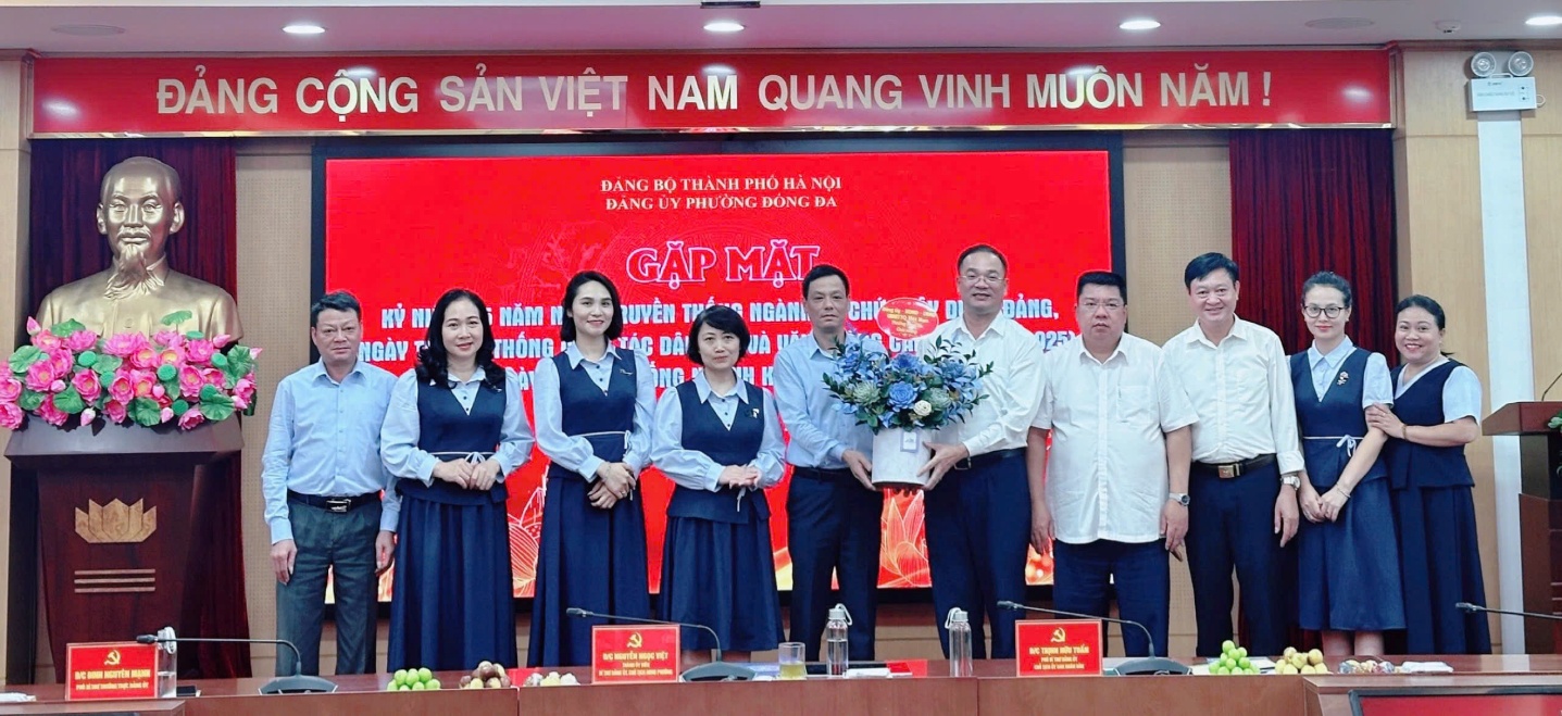 Tự hào truyền thống - Vững bước trên hành trình xây dựng Đảng thời kỳ mới- Ảnh 5.