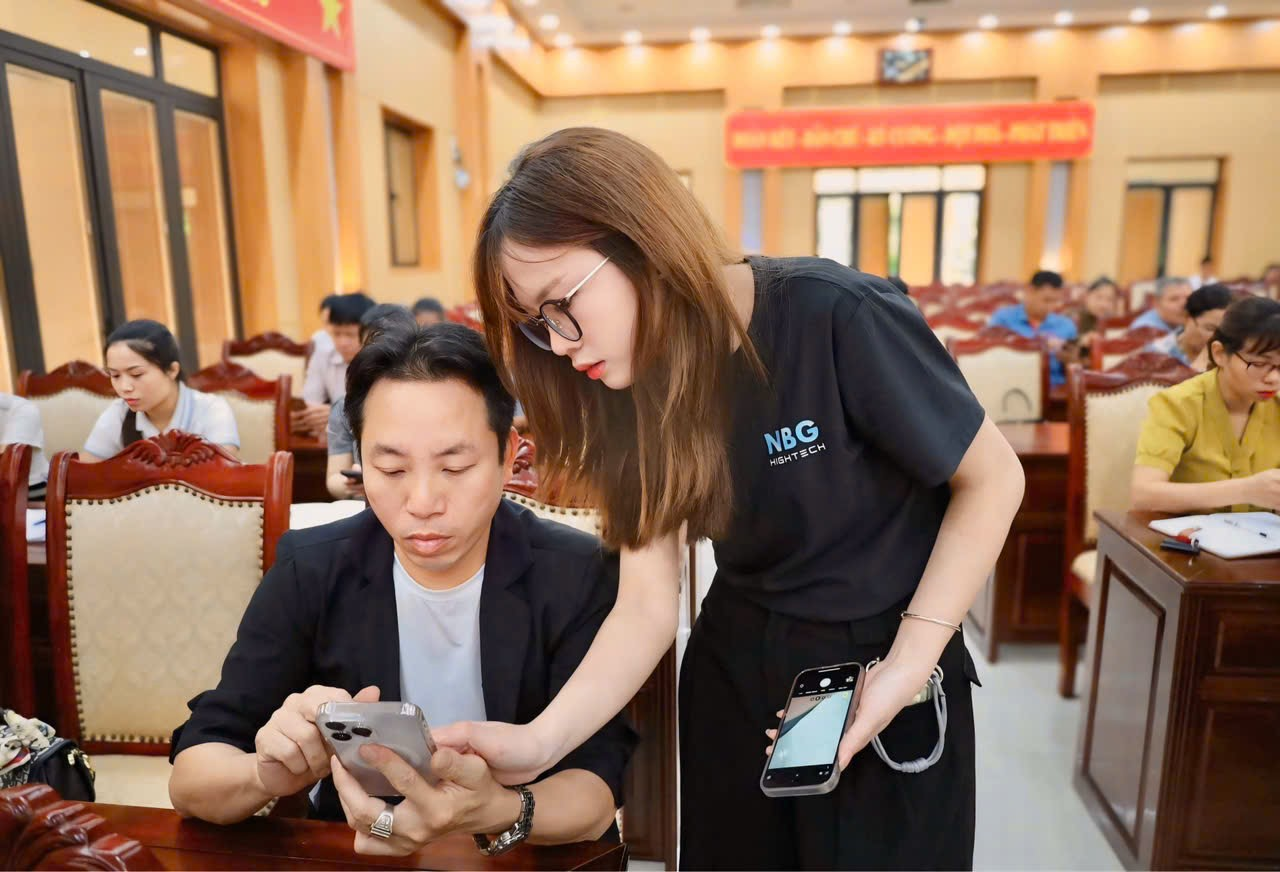 Quảng Oai đẩy mạnh chuyển đổi số, đưa trí tuệ nhân tạo vào hoạt động chuyên môn- Ảnh 3.