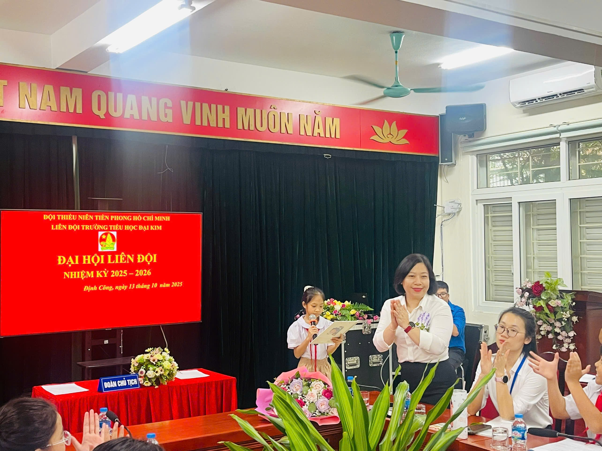 Liên đội trường Tiểu học Đại Kim tổ chức thành công Đại hội Liên đội năm học 2025 - 2026- Ảnh 1.