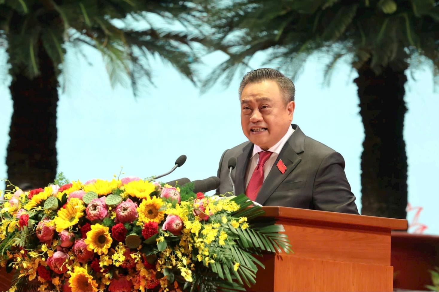 Khai mạc trọng thể Đại hội đại biểu Đảng bộ thành phố Hà Nội lần thứ XVIII, nhiệm kỳ 2025-2030- Ảnh 17.