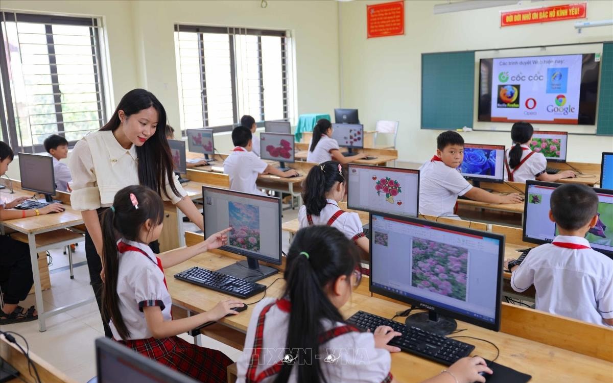 Hà Nội công bố Danh mục thủ tục hành chính mới ban hành trong lĩnh vực giáo dục và đào tạo- Ảnh 1.