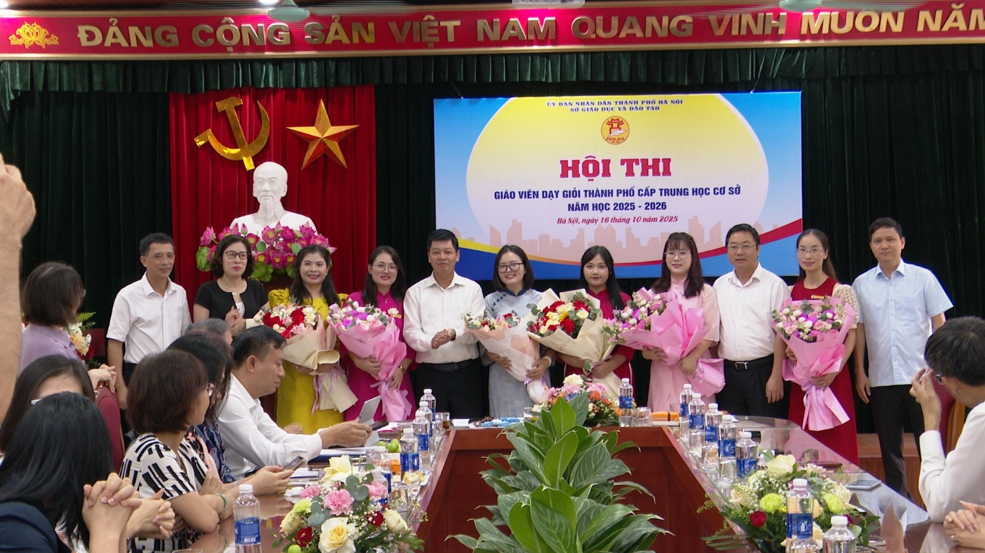 Hội thi giáo viên dạy giỏi thành phố cấp THCS năm học 2025–2026 cụm Gia Lâm- Ảnh 3.