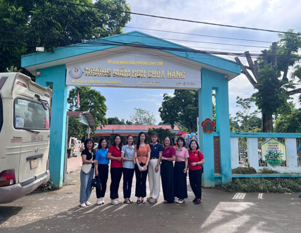 TẤM LÒNG NHÂN ÁI LAN TỎA YÊU THƯƠNG  ĐẾN CÁC TRƯỜNG MẦM NON VÙNG LŨ THÁI NGUYÊN- Ảnh 4.