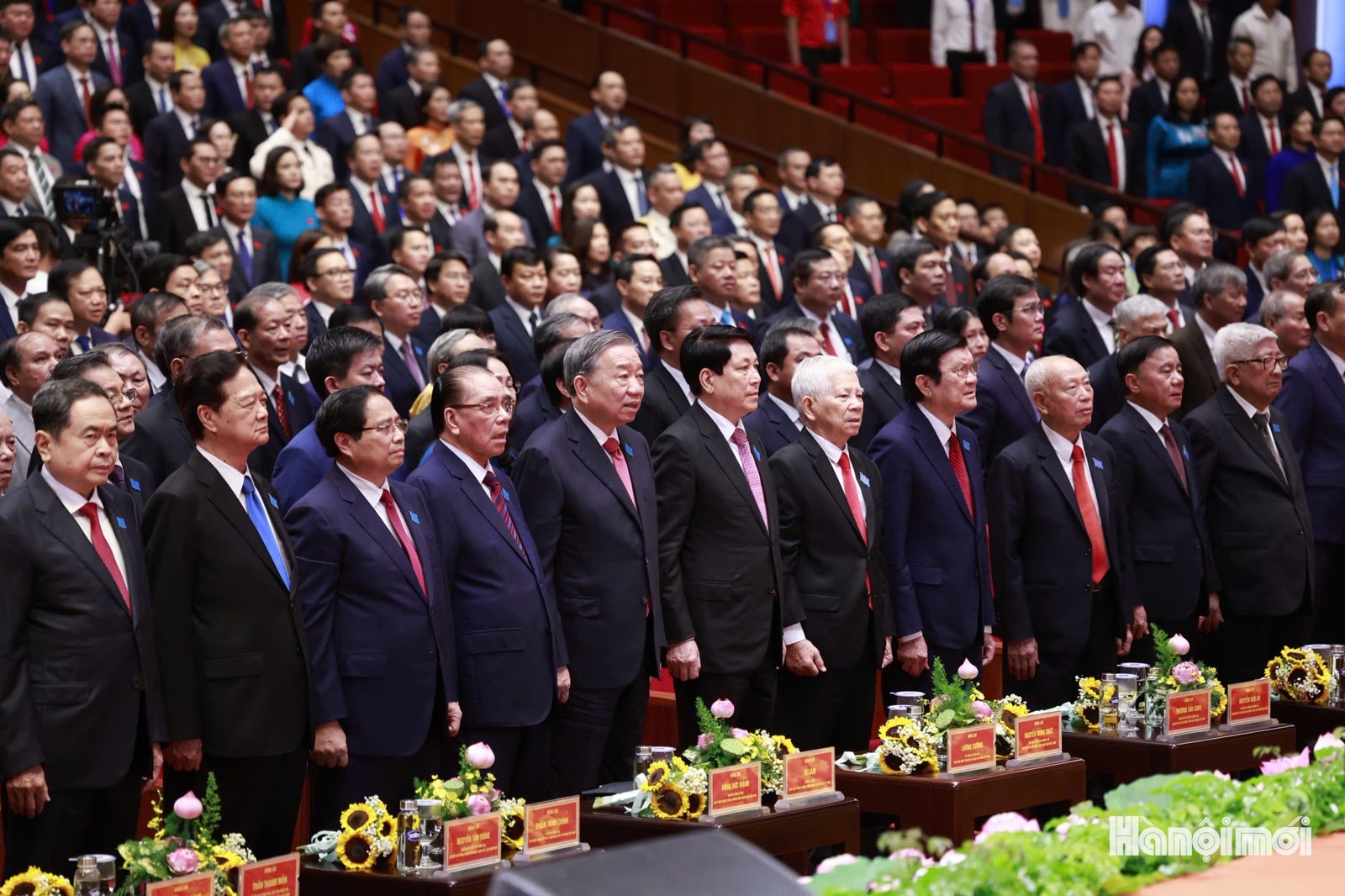 Khai mạc trọng thể Đại hội đại biểu Đảng bộ thành phố Hà Nội lần thứ XVIII, nhiệm kỳ 2025-2030- Ảnh 6.