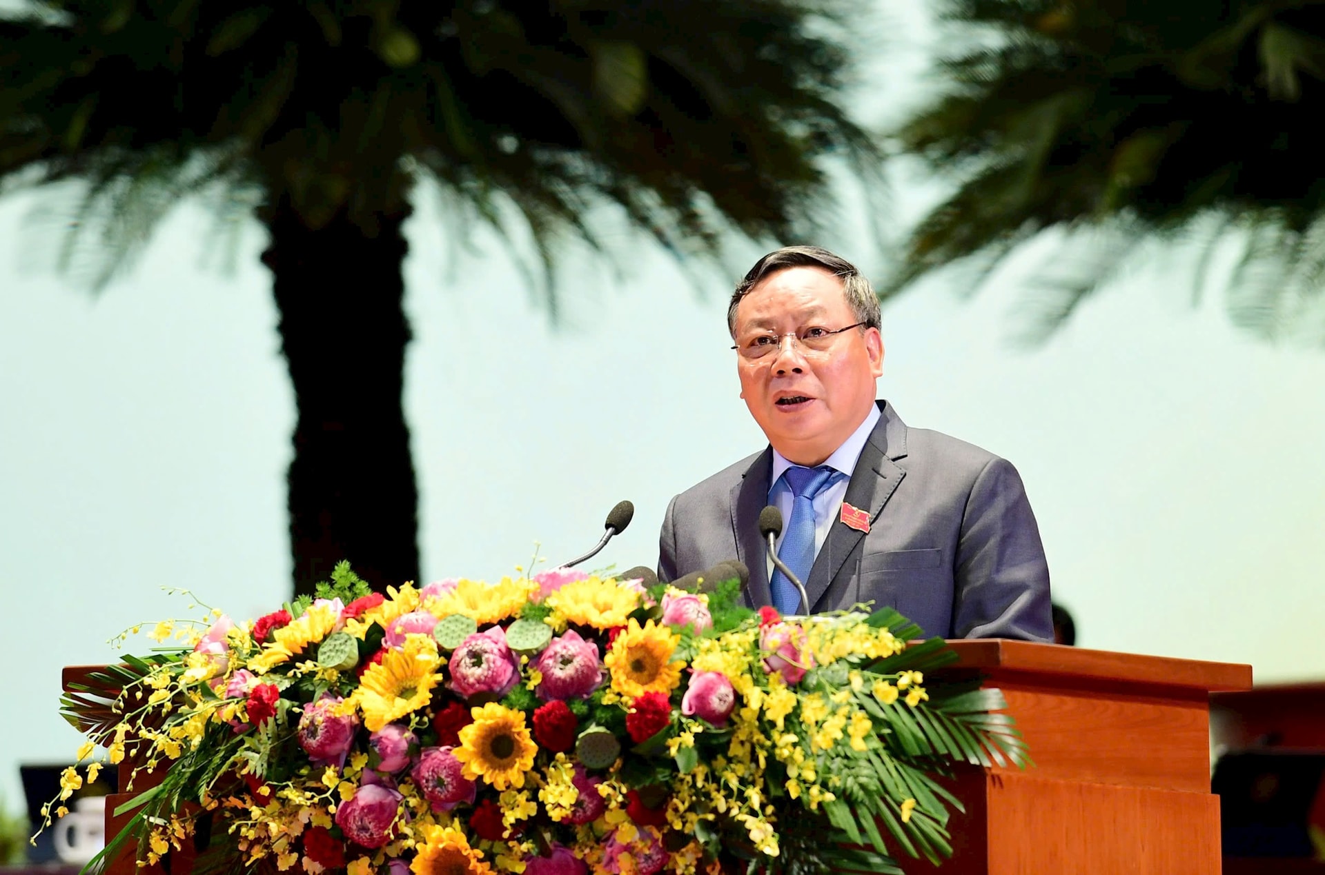 Khai mạc trọng thể Đại hội đại biểu Đảng bộ thành phố Hà Nội lần thứ XVIII, nhiệm kỳ 2025-2030- Ảnh 16.