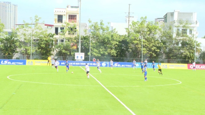 Hoài Đức thắng ấn tượng 3-0 trước đội Phú Xuyên, xuất sắc giành vé vào chung kết Giải bóng đá vô địch thành phố Hà Nội- Ảnh 3.