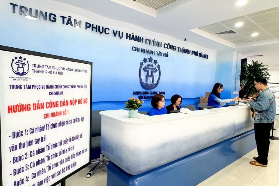 Hà Nội thông qua phương án đơn giản hóa 24 thủ tục hành chính thuộc Sở Nội vụ, rút ngắn đáng kể thời gian giải quyết- Ảnh 1.