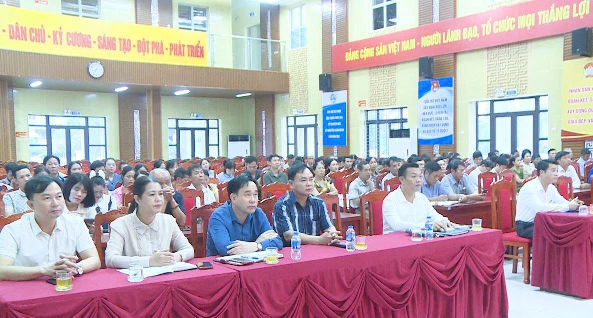 Xã Hát Môn tổ chức hội nghị tuyên truyền, phổ biến giáo dục pháp luật năm 2025- Ảnh 1.