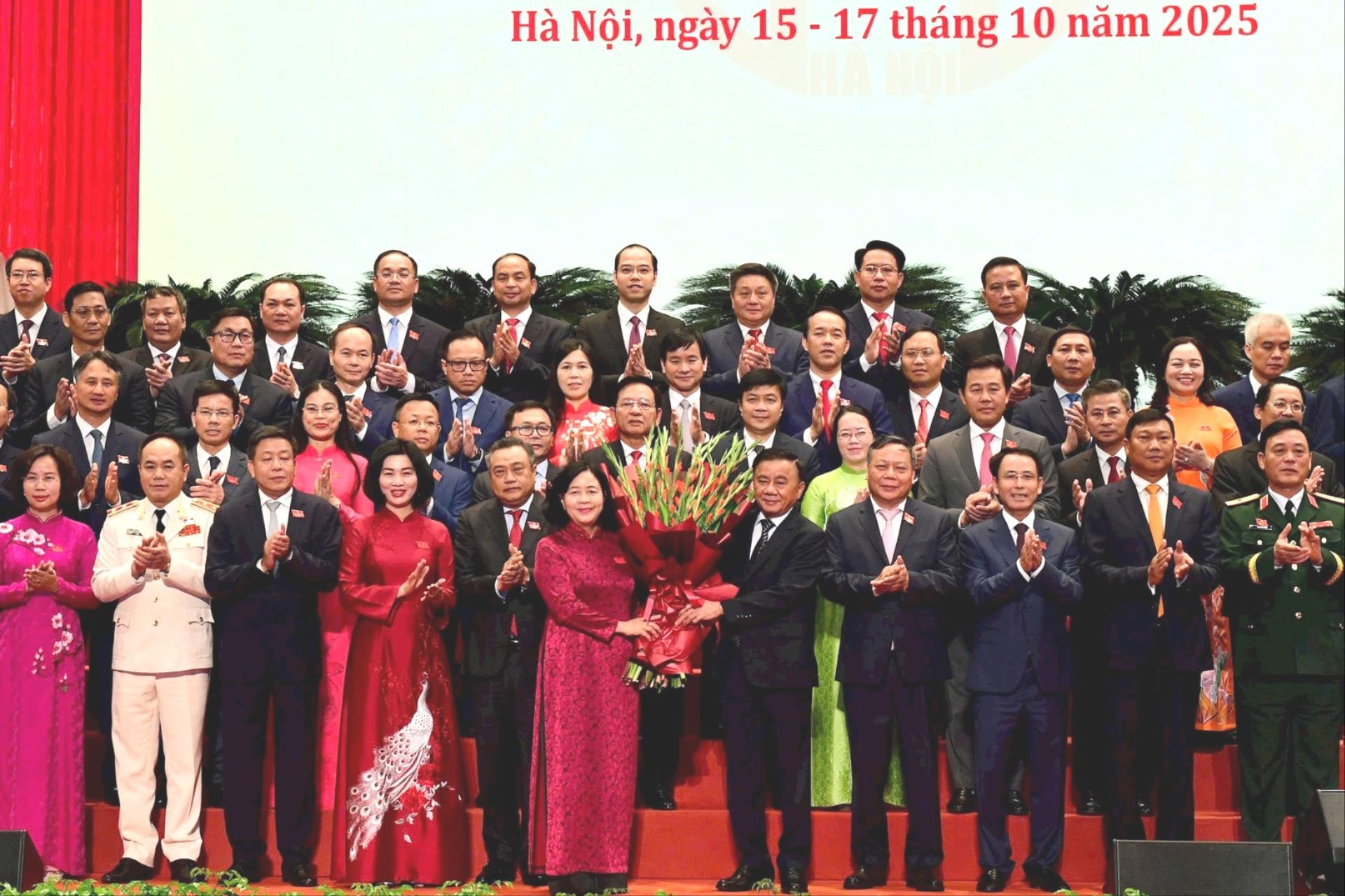 Đại hội đại biểu Đảng bộ thành phố Hà Nội khóa XVIII thành công tốt đẹp- Ảnh 5.