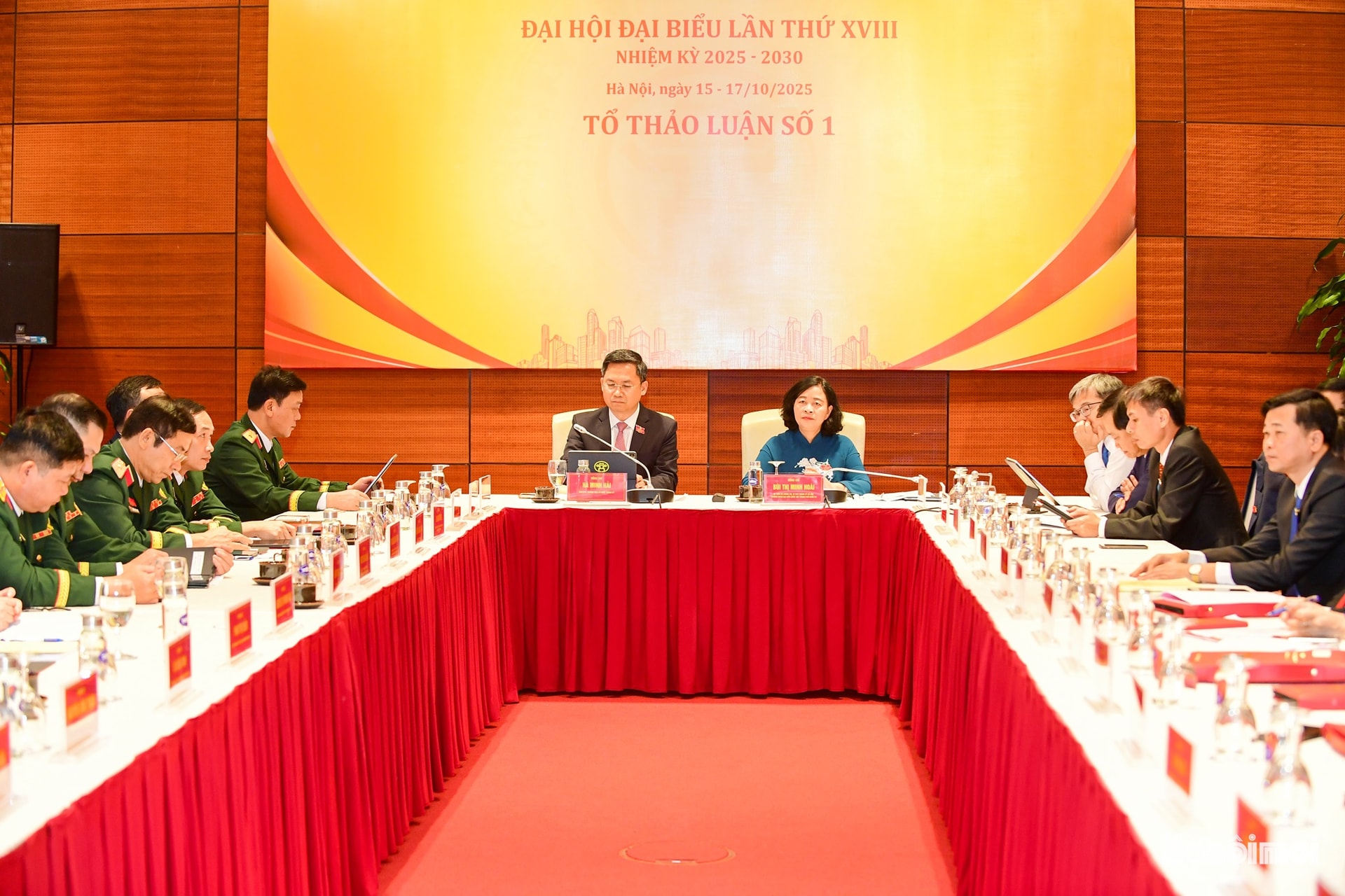 Quang cảnh ngày làm việc chính thức thứ hai, Đại hội lần thứ XVIII Đảng bộ TP Hà Nội- Ảnh 9.