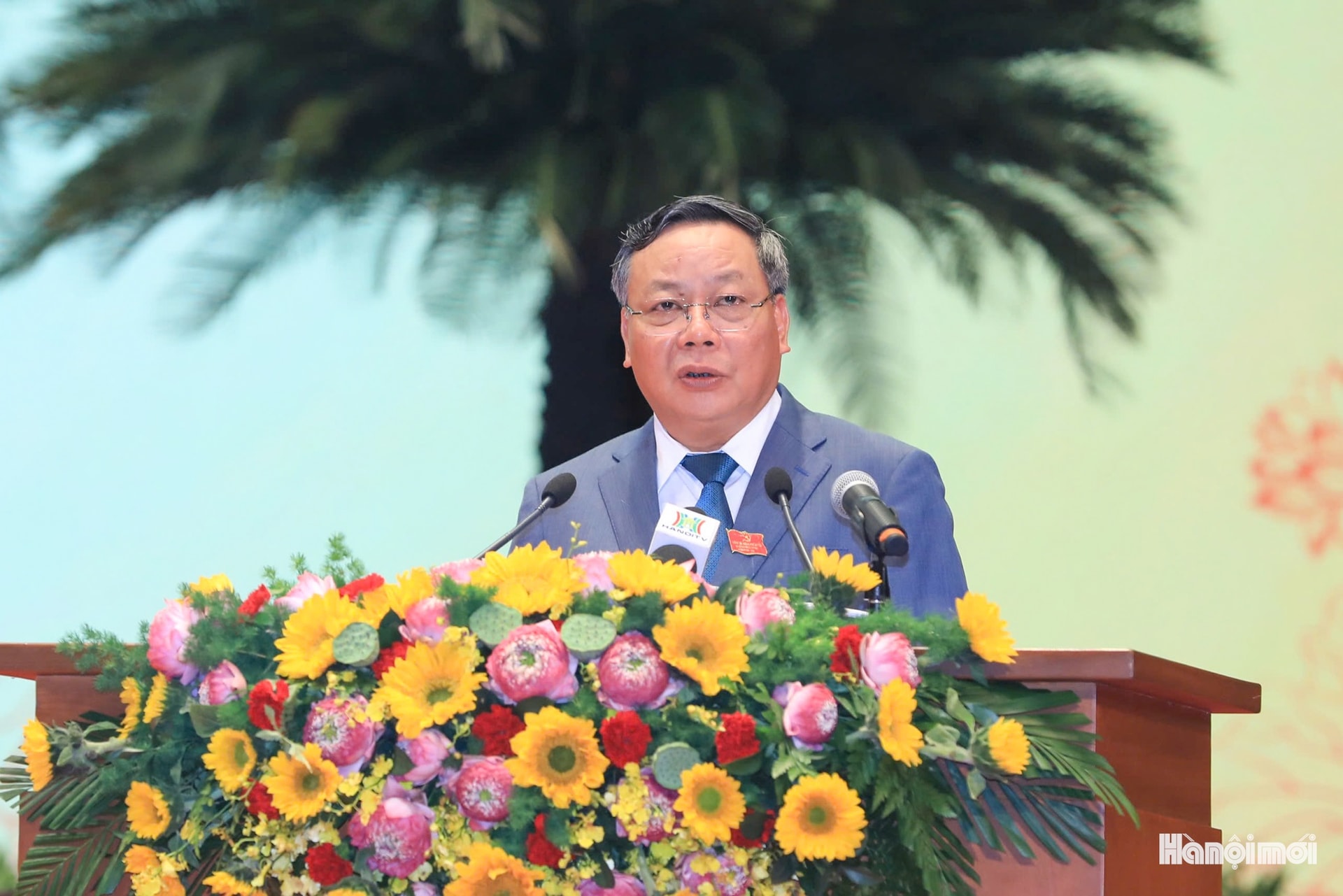 Quang cảnh ngày làm việc chính thức thứ hai, Đại hội lần thứ XVIII Đảng bộ TP Hà Nội- Ảnh 2.
