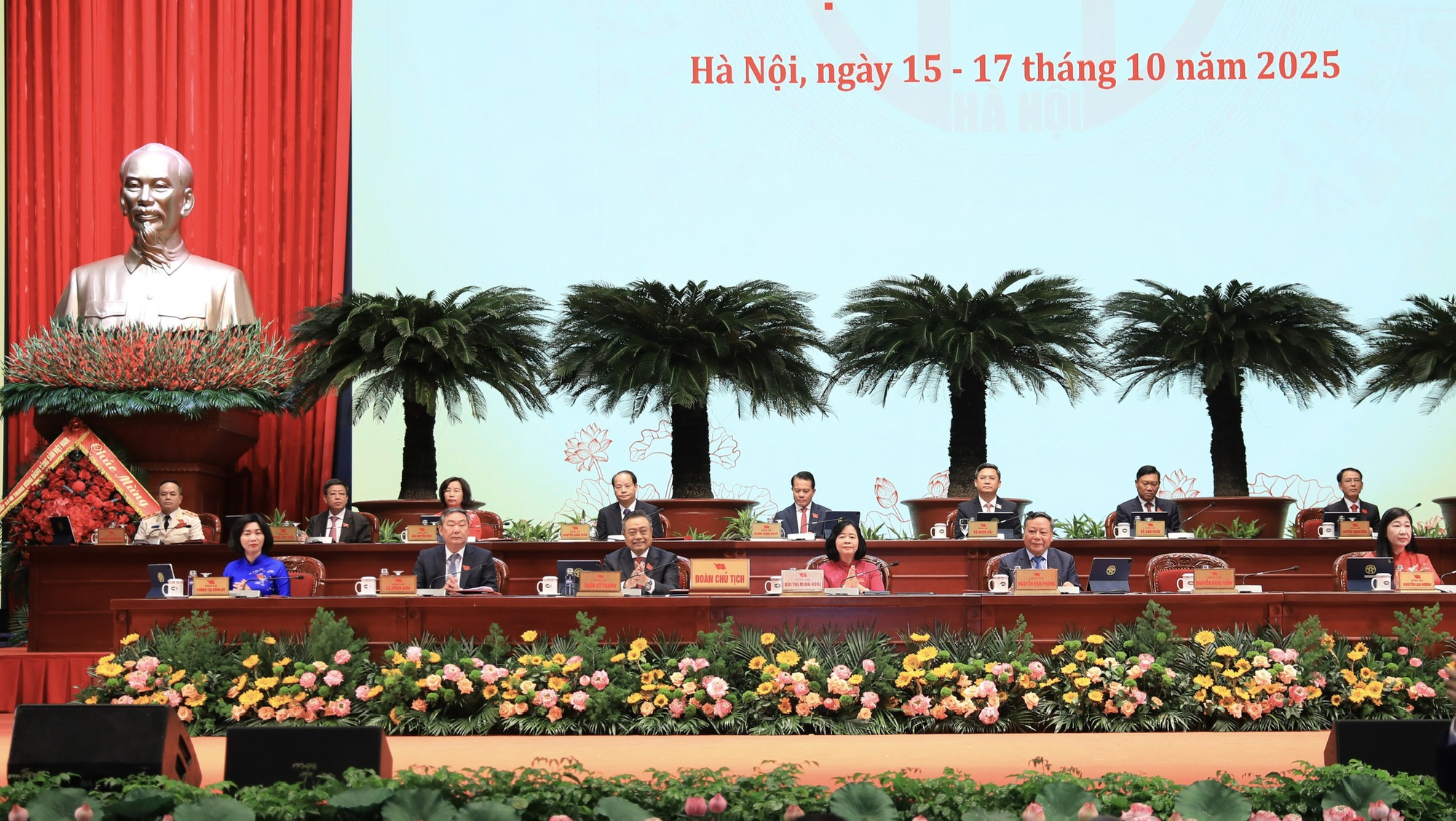 550 đại biểu đại diện cho 497.308 đảng viên Đảng bộ Thủ đô dự Đại hội- Ảnh 2.