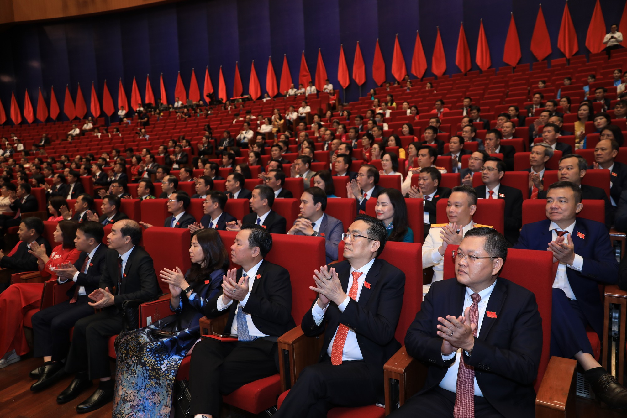 Khai mạc Đại hội đại biểu Đảng bộ thành phố Hà Nội lần thứ XVIII, nhiệm kỳ 2025-2030- Ảnh 8.