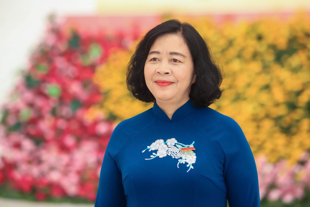  Đồng chí Bùi Thị Minh Hoài tiếp tục được bầu giữ chức Bí thư Thành ủy Hà Nội khóa XVIII, nhiệm kỳ 2025-2030. Hà Nội cũng có 2 tân Phó Bí thư Thành ủy.- Ảnh 1.