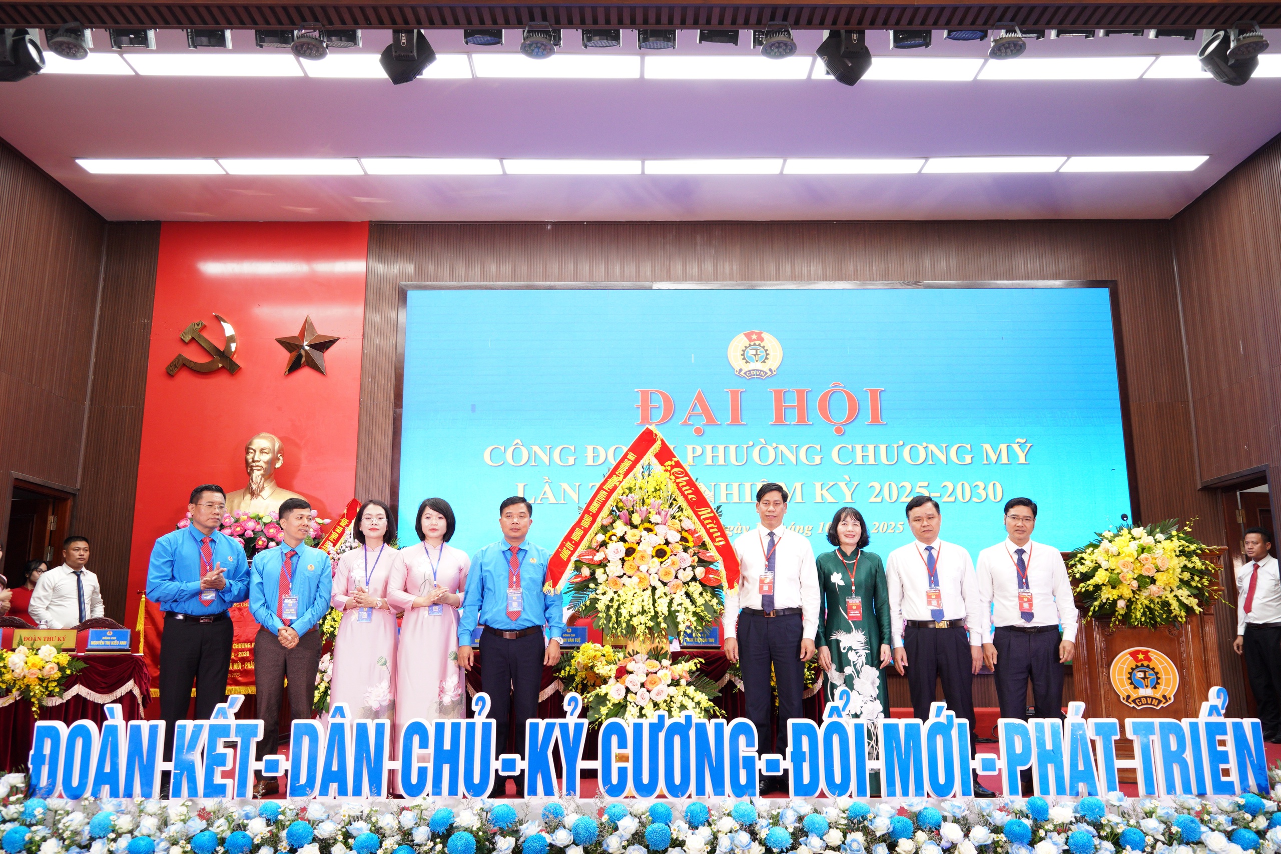 Rực rỡ Đại hội Công đoàn phường Chương Mỹ lần thứ I, nhiệm kỳ 2025 - 2030- Ảnh 8.