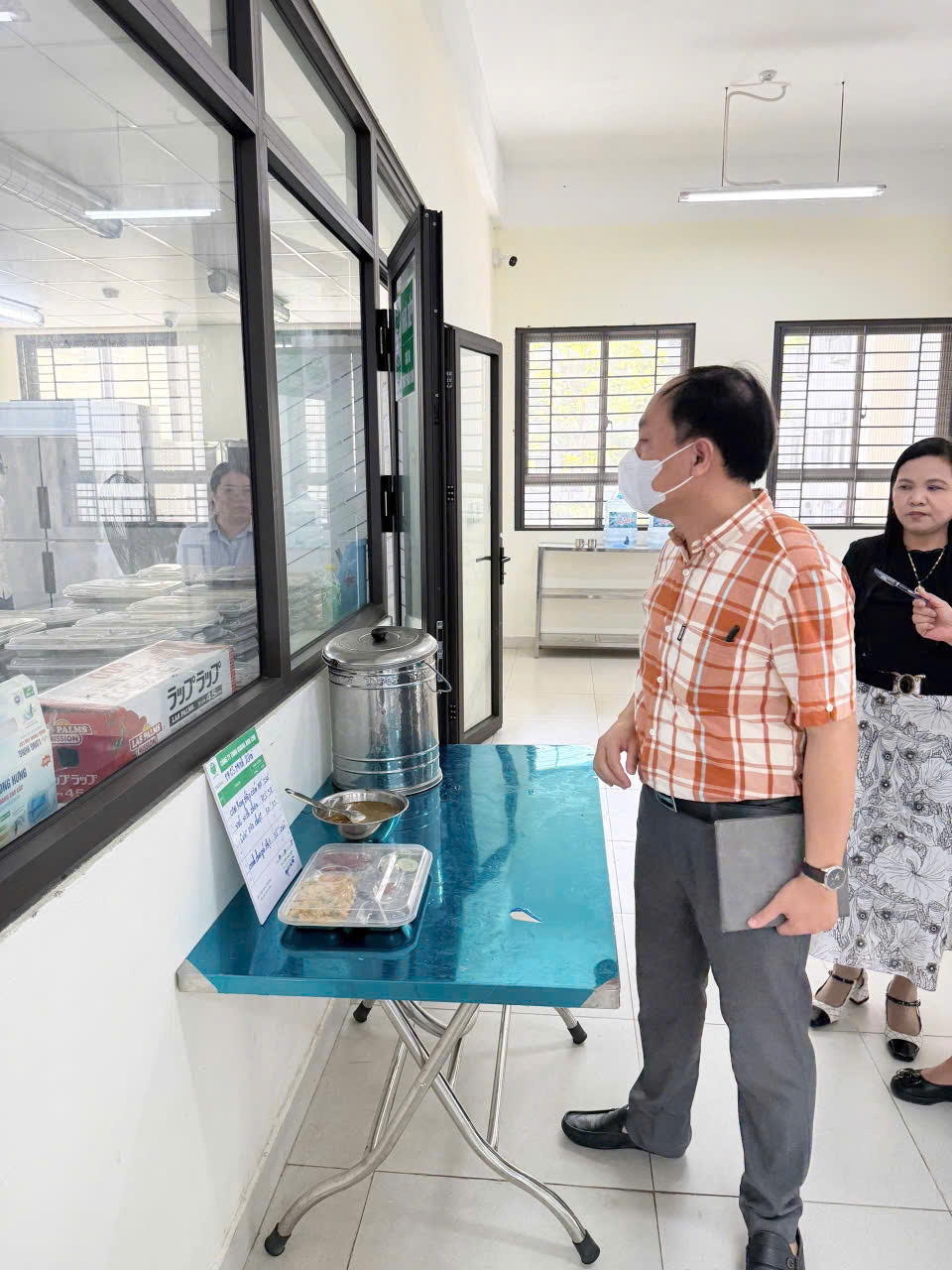 TĂNG CƯỜNG CÔNG TÁC ĐẢM BẢO AN TOÀN THỰC PHẨM TRONG CÁC TRƯỜNG HỌC  TRÊN ĐỊA BÀN PHƯỜNG THƯỢNG CÁT- Ảnh 1.