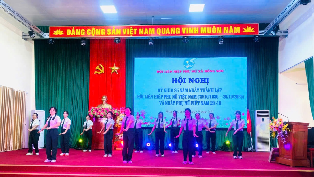 Phụ nữ xã Hồng Sơn phát huy truyền thống 95 năm lan tỏa tinh thần đoàn kết, sáng tạo trong thời kỳ mới- Ảnh 4.