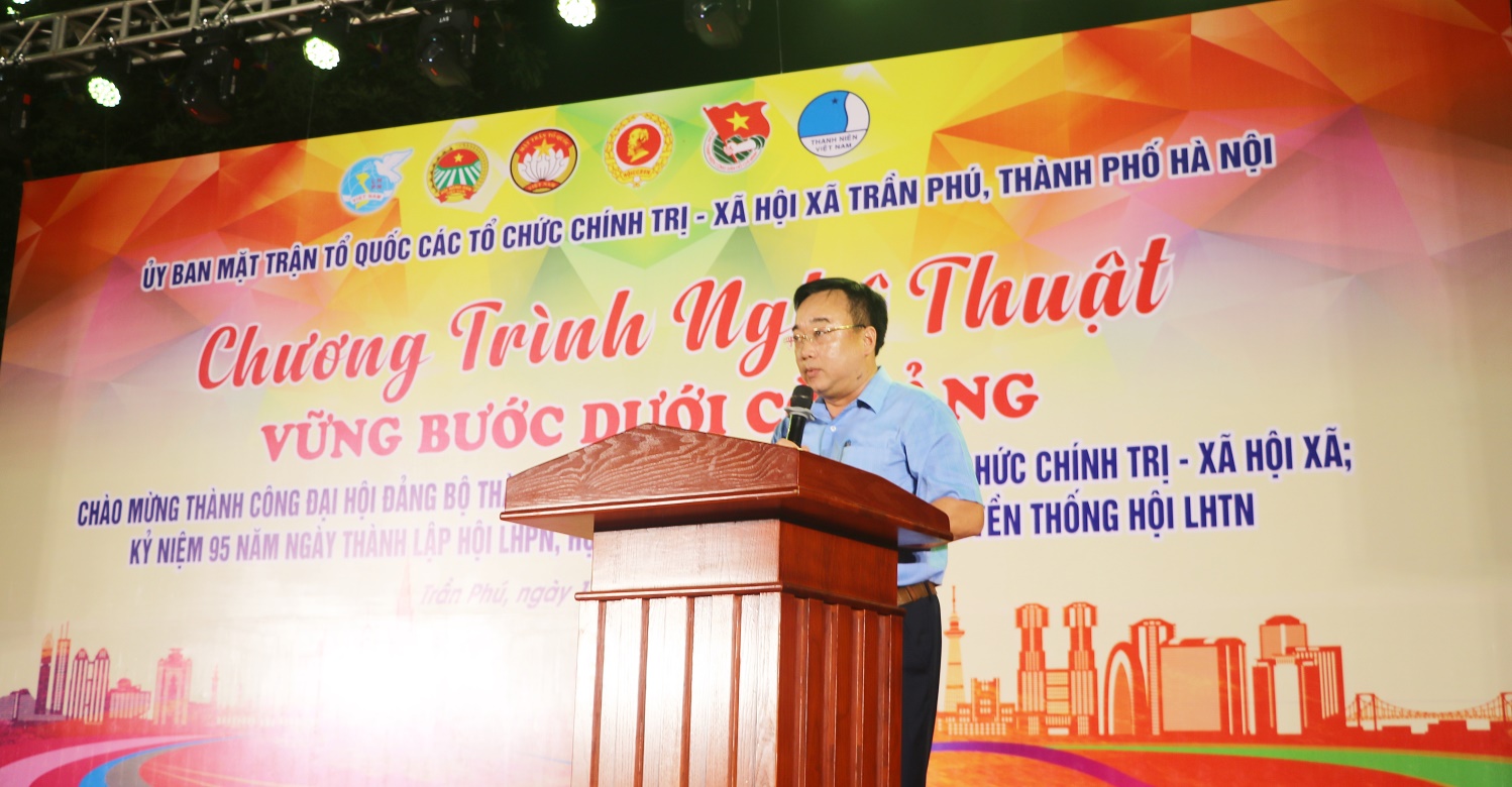 Chương trình Nghệ thuật “VỮNG BƯỚC DƯỚI CỜ ĐẢNG” thành công rực rỡ.- Ảnh 2.