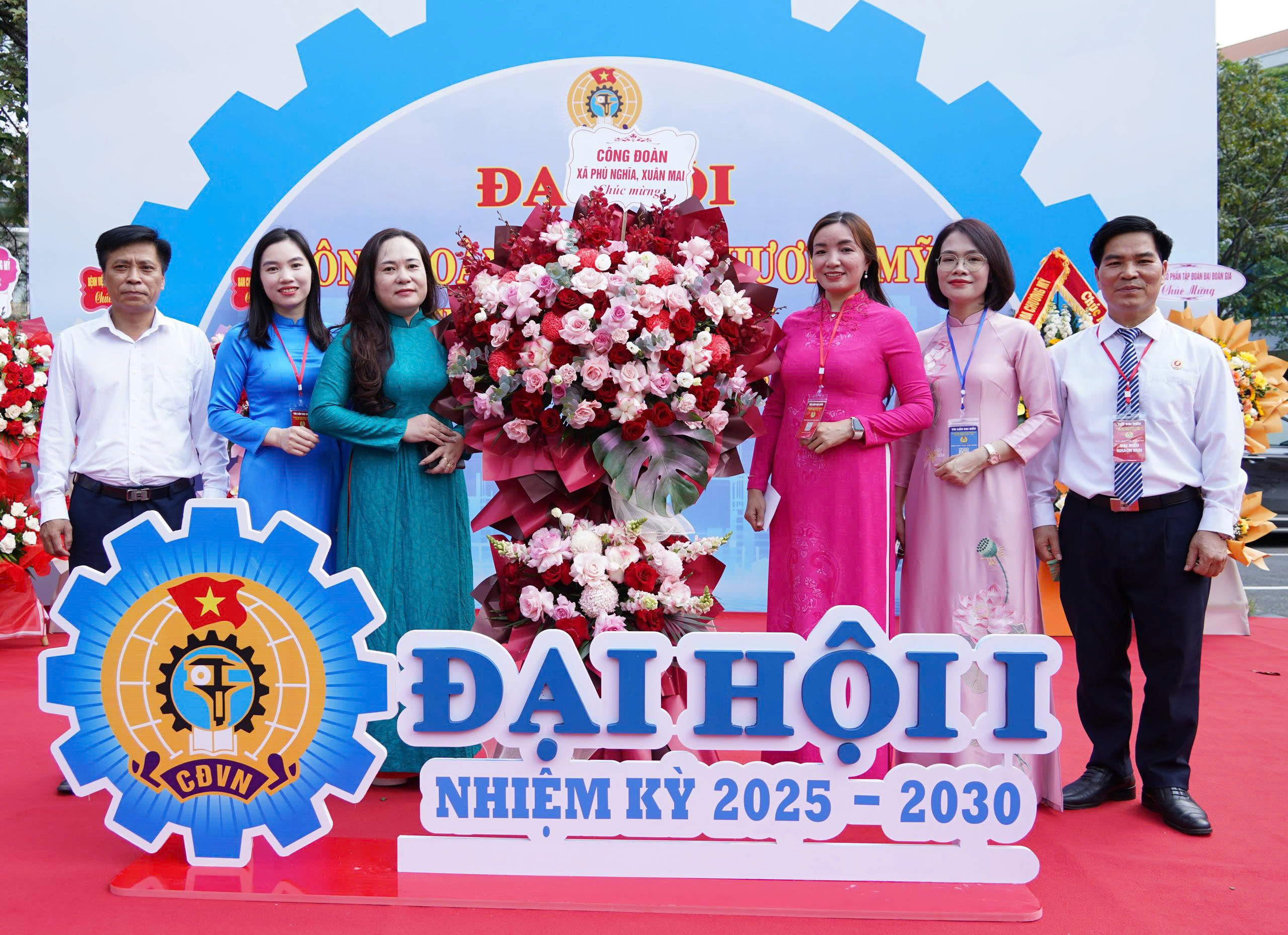 Rực rỡ Đại hội Công đoàn phường Chương Mỹ lần thứ I, nhiệm kỳ 2025 - 2030- Ảnh 14.