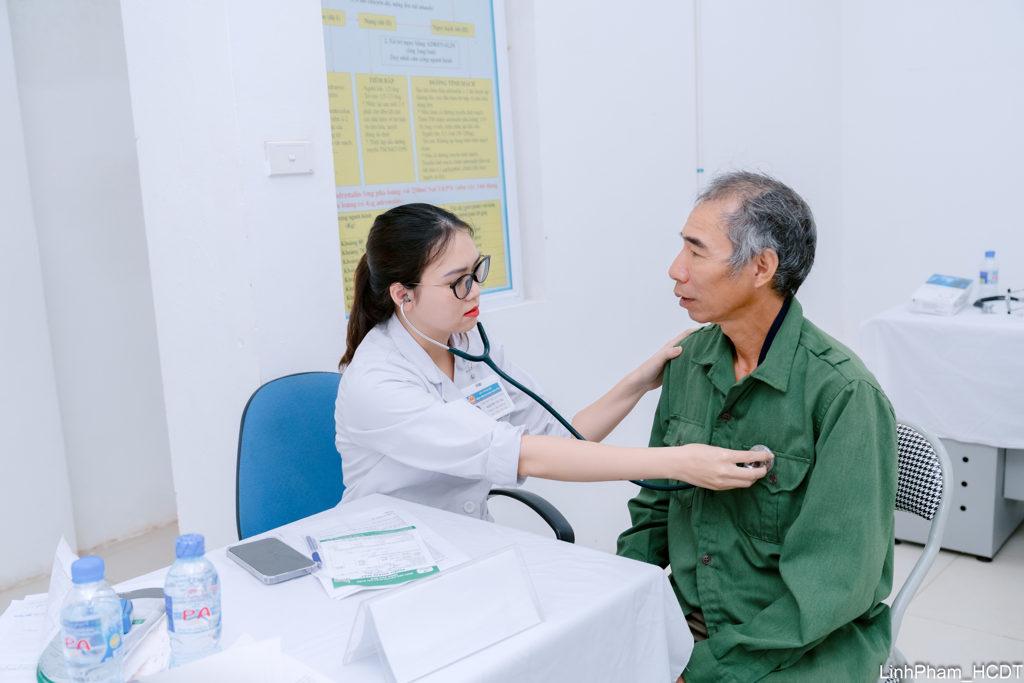 Toàn dân xã Quang Minh được khám, quản lý sức khỏe miễn phí- Ảnh 11. Toàn dân xã Quang Minh được khám, quản lý sức khỏe miễn phí- Ảnh 11.