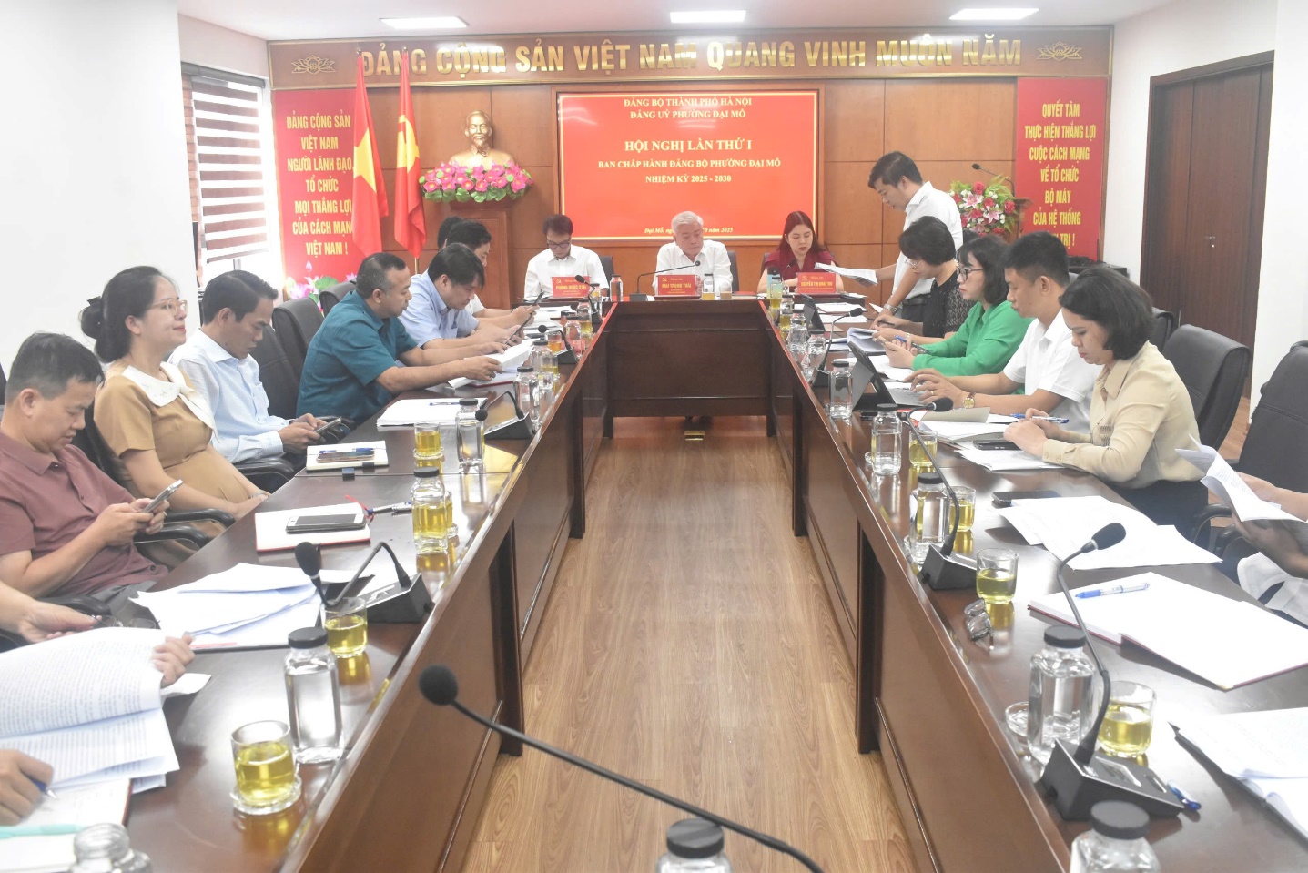 Hội nghị lần thứ I Ban chấp hành Đảng bộ phường Đại Mỗ, nhiệm kỳ 2025 – 2030- Ảnh 1.