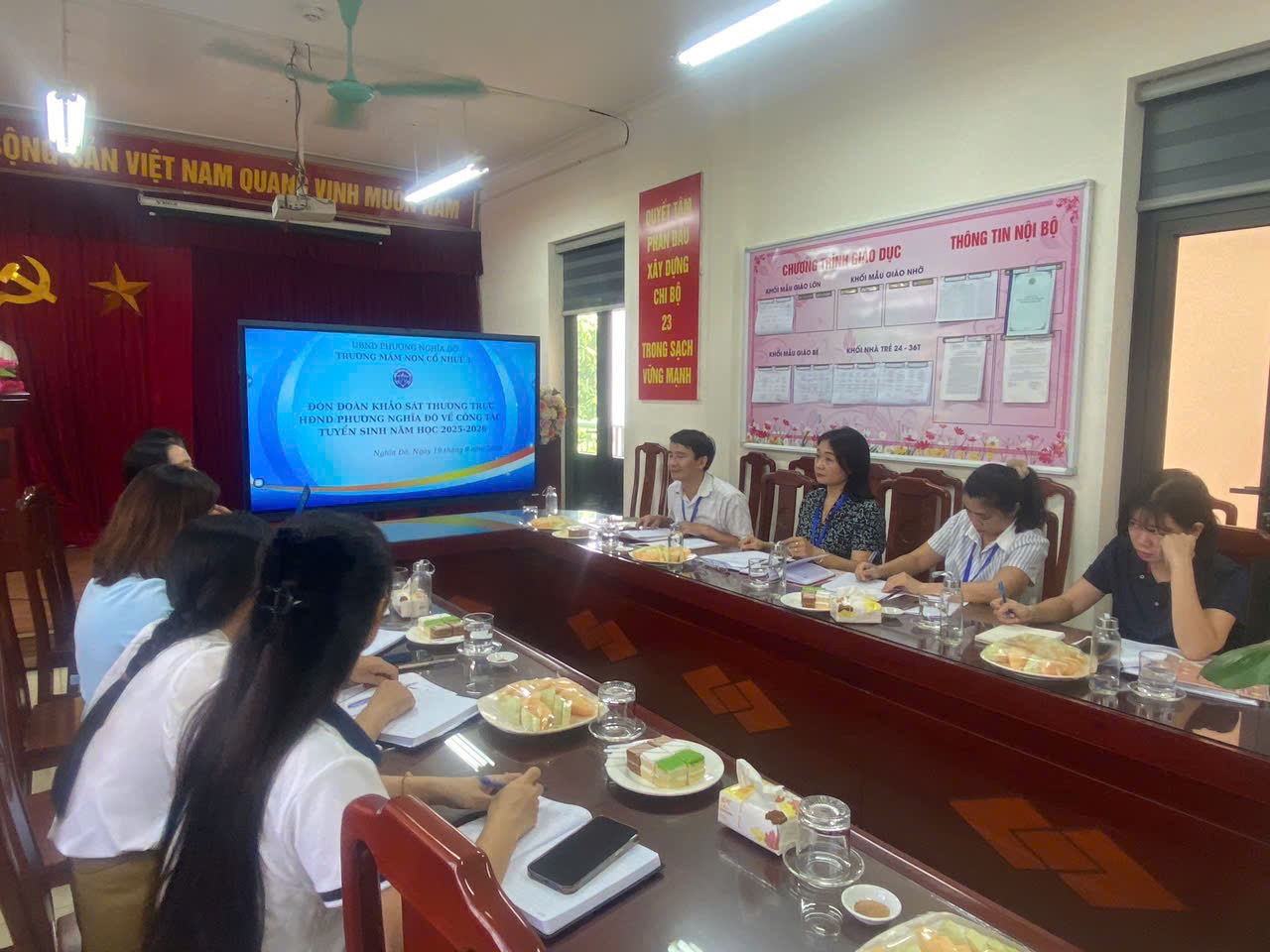 Thường trực Hội đồng nhân dân phường Nghĩa Đô khảo sát công tác tuyển sinh năm học 2025-2026- Ảnh 3.