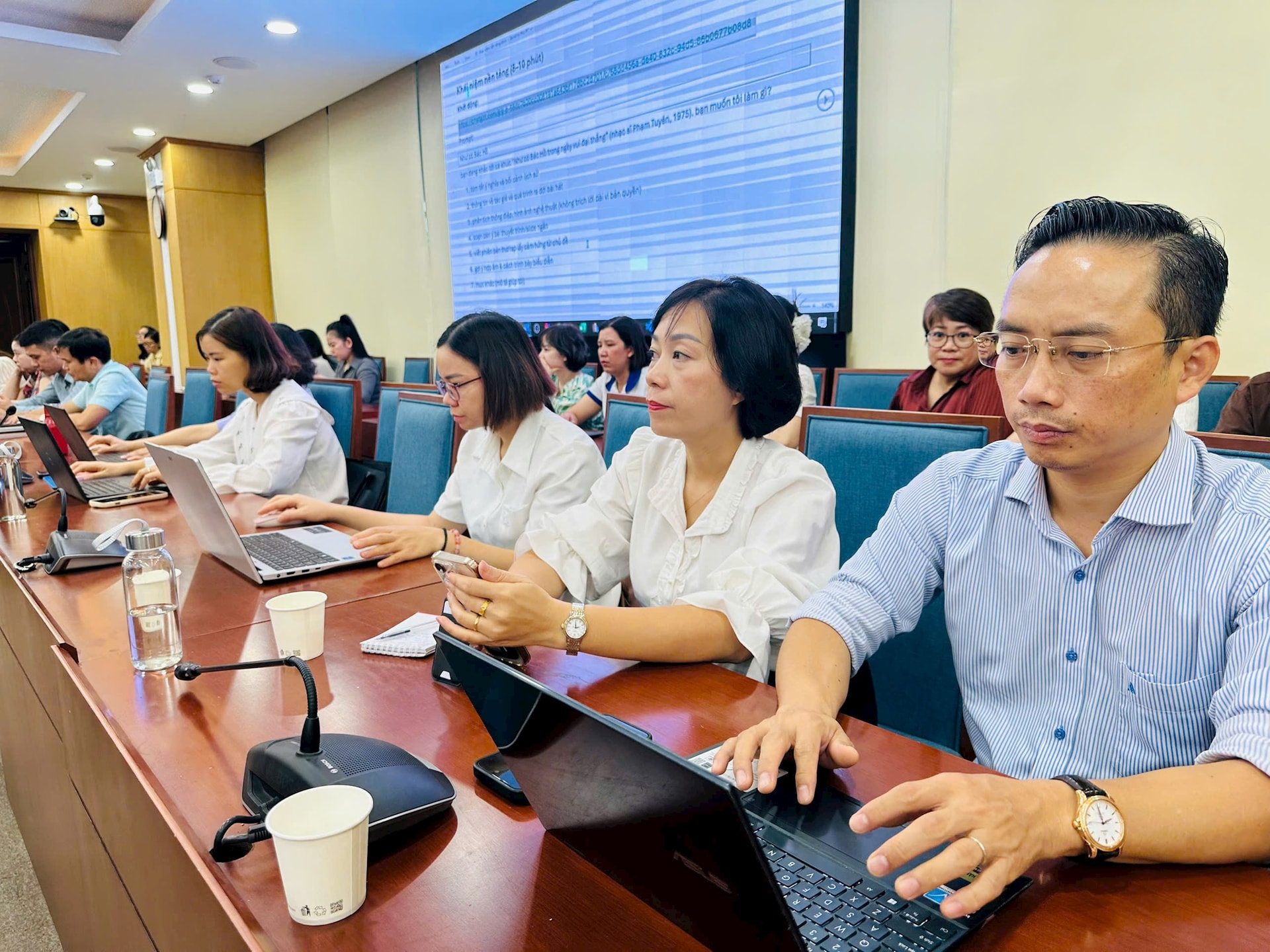 Phường Đống Đa tập huấn công tác chuyển đổi số năm 2025- Ảnh 2.