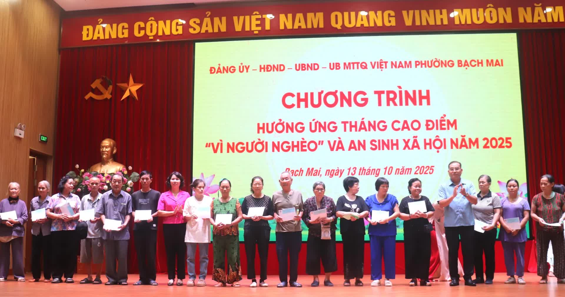 Phường Bạch Mai: hiệu quả từ công tác chăm lo an sinh xã hội, ngươi hoàn cảnh khó khăn- Ảnh 3.