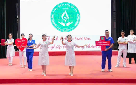 BVĐK Gia Lâm: Tỏa sáng vẻ đẹp "Blouse trắng"- Ảnh 1.